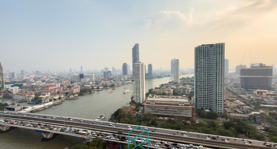 For rent 2 bedrooms condo in Sathon, Bangkok