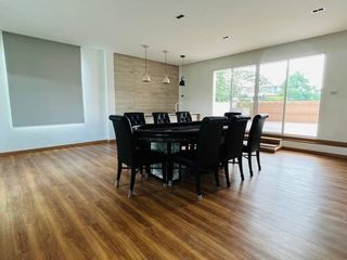 For rent そして for sale 3 ベッドルーム townhouse in Khlong Toei, Bangkok