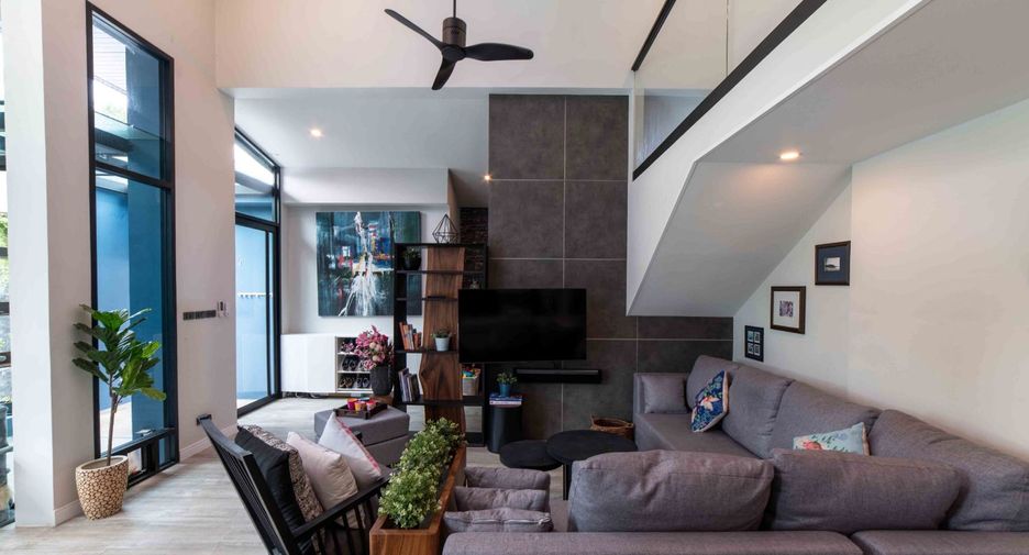 For sale 3 Beds villa in Thalang, Phuket