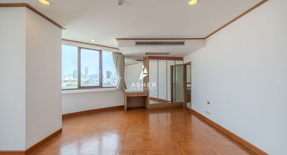 For rent and for sale 2 bedrooms condo in Yan Nawa, Bangkok