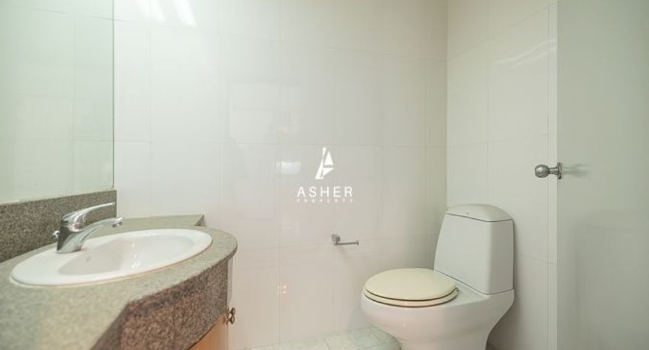For rent and for sale 2 bedrooms condo in Yan Nawa, Bangkok
