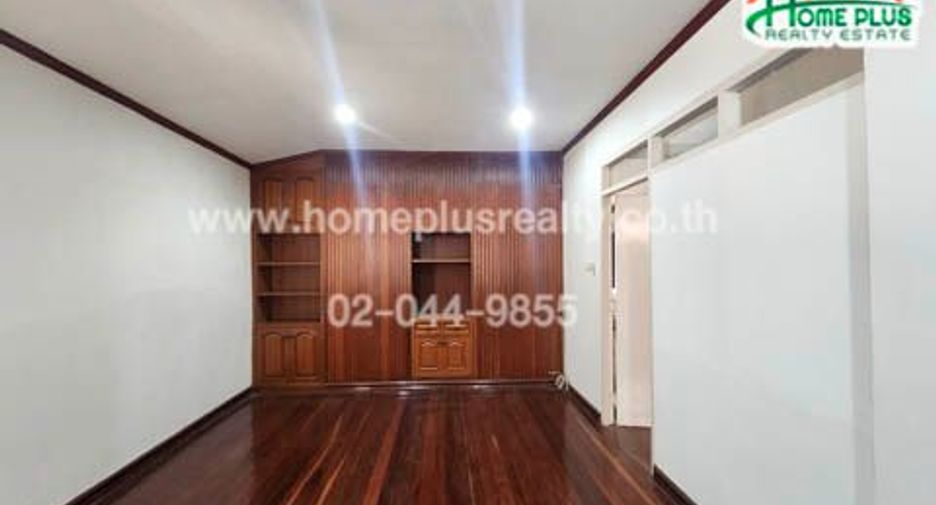For sale 5 ベッドルーム house in Mueang Nonthaburi, Nonthaburi