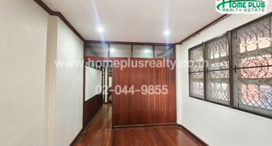 For sale 5 ベッドルーム house in Mueang Nonthaburi, Nonthaburi