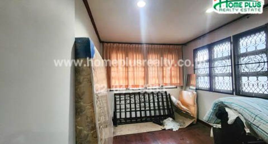 For sale 5 ベッドルーム house in Mueang Nonthaburi, Nonthaburi