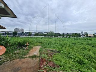出售 土地 在 Huai Khwang, 曼谷