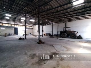 For rent warehouse in Mueang Samut Prakan, Samut Prakan