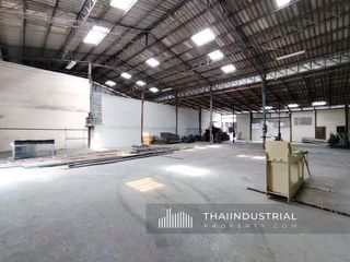 For rent warehouse in Mueang Samut Prakan, Samut Prakan