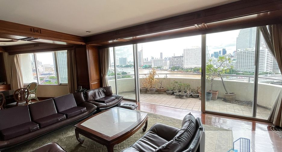 For sale 3 bedrooms condo in Sathon, Bangkok