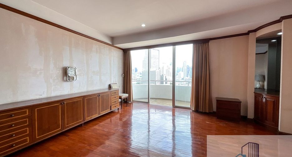 For sale 3 bedrooms condo in Sathon, Bangkok