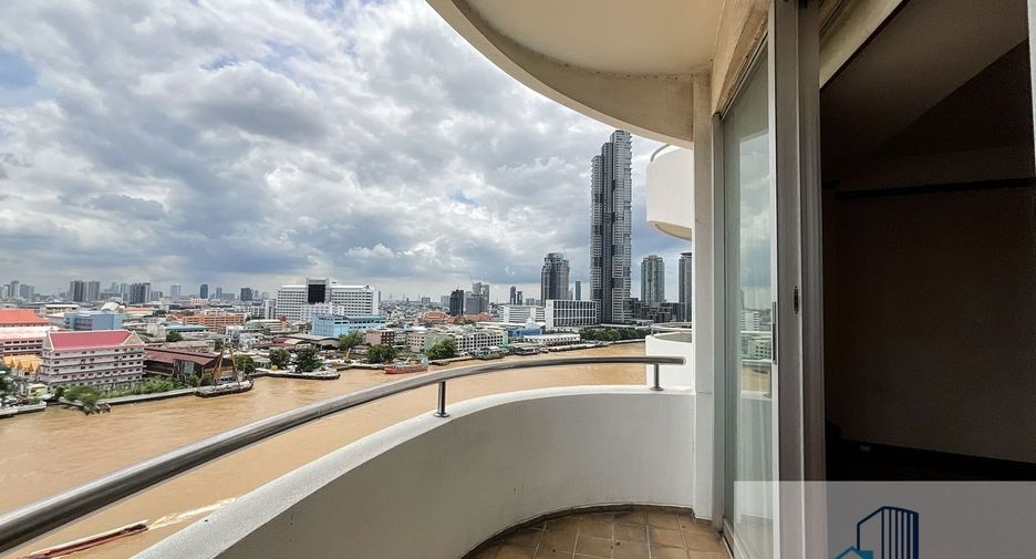 For sale 3 bedrooms condo in Sathon, Bangkok