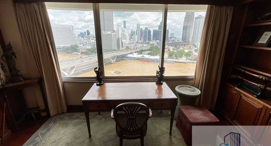 For sale 3 bedrooms condo in Sathon, Bangkok