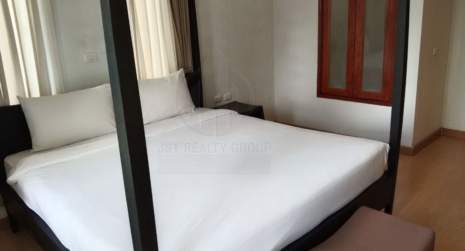 Condo en alquiler de 3 habitaciones en Watthana, Bangkok