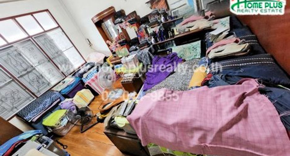 出售 1 卧室 联排别墅 在 Yan Nawa, 曼谷