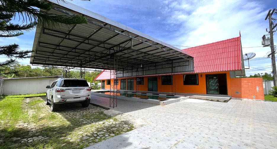 For sale 21 bedrooms retail Space in Takua Thung, Phang Nga