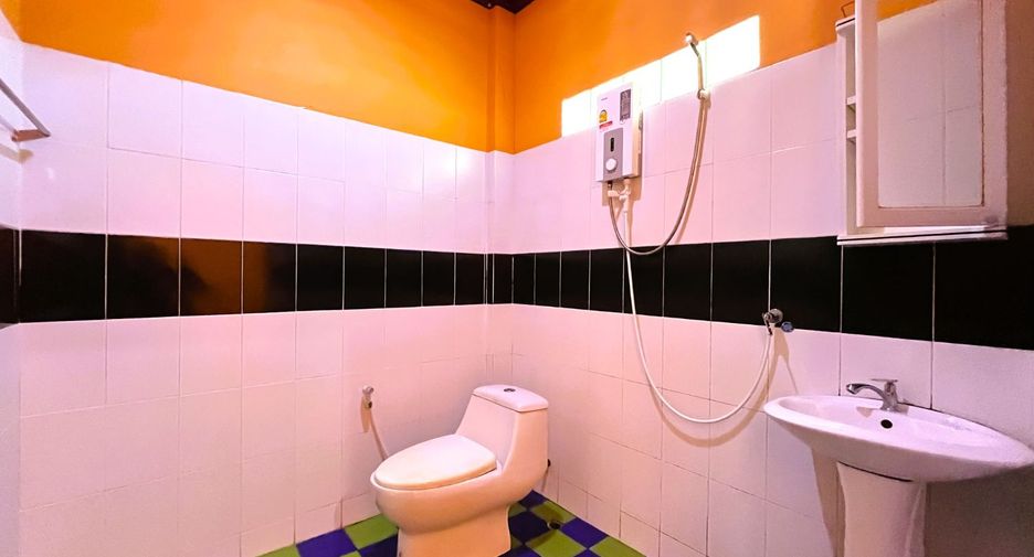 For sale 21 bedrooms retail Space in Takua Thung, Phang Nga