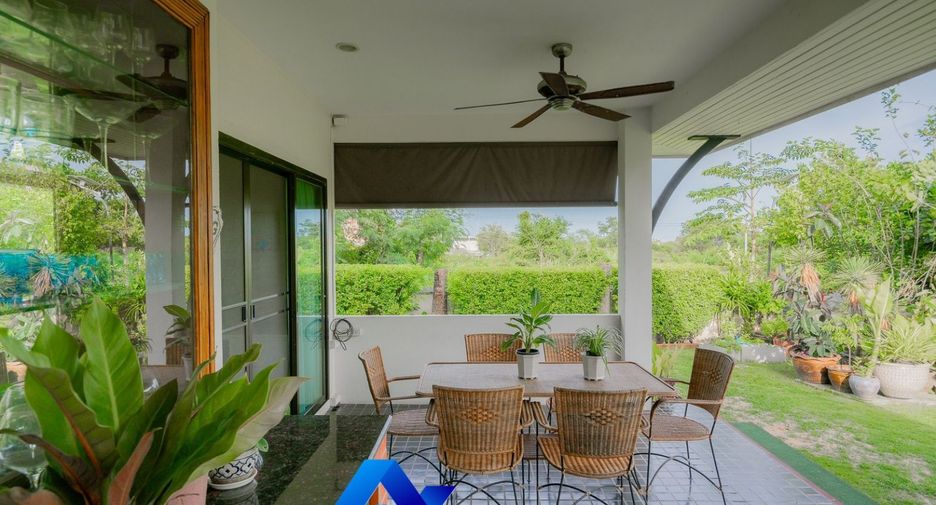 For sale 3 bedrooms villa in Hua Hin, Prachuap Khiri Khan