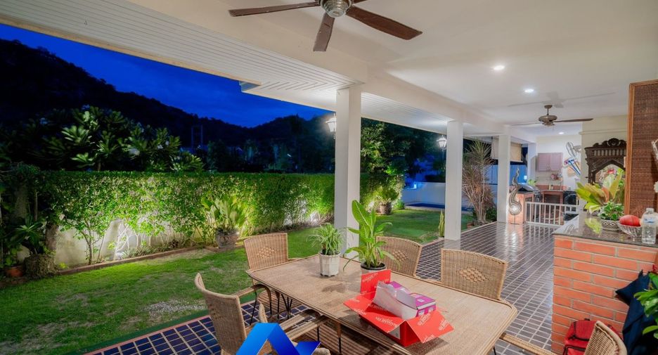 For sale 3 bedrooms villa in Hua Hin, Prachuap Khiri Khan