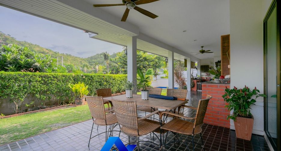 For sale 3 bedrooms villa in Hua Hin, Prachuap Khiri Khan