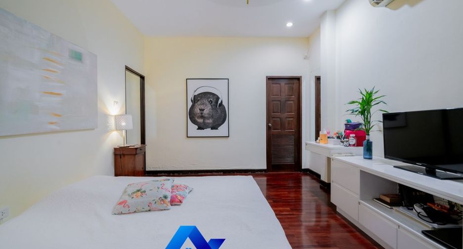 For sale 3 bedrooms villa in Hua Hin, Prachuap Khiri Khan