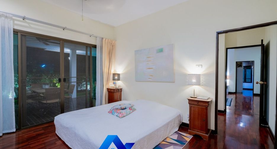 For sale 3 bedrooms villa in Hua Hin, Prachuap Khiri Khan