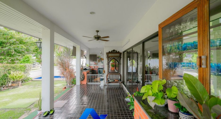 For sale 3 bedrooms villa in Hua Hin, Prachuap Khiri Khan