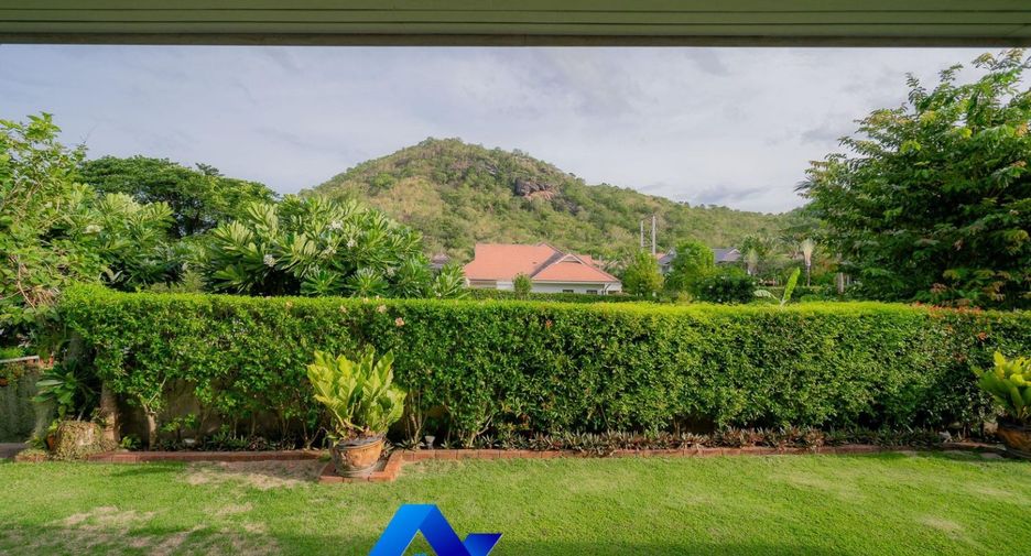 For sale 3 bedrooms villa in Hua Hin, Prachuap Khiri Khan