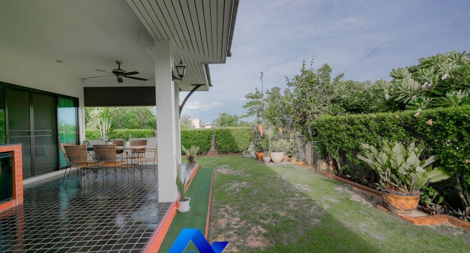 For sale 3 bedrooms villa in Hua Hin, Prachuap Khiri Khan