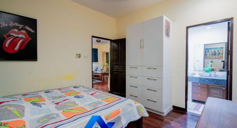 For sale 3 bedrooms villa in Hua Hin, Prachuap Khiri Khan
