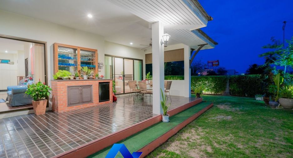 For sale 3 bedrooms villa in Hua Hin, Prachuap Khiri Khan