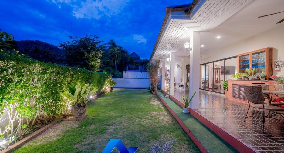 For sale 3 bedrooms villa in Hua Hin, Prachuap Khiri Khan