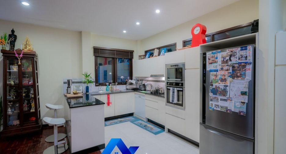 For sale 3 bedrooms villa in Hua Hin, Prachuap Khiri Khan