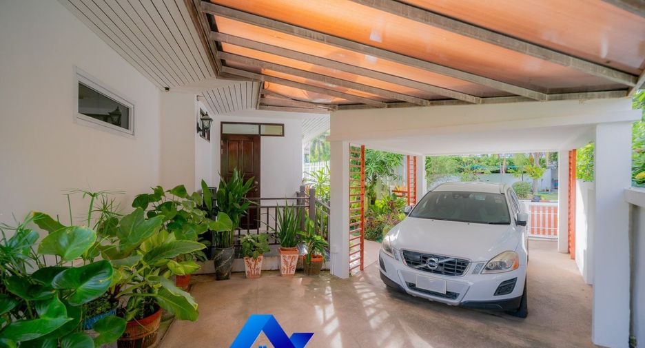 For sale 3 bedrooms villa in Hua Hin, Prachuap Khiri Khan