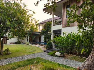 For rent 4 Beds villa in Doi Saket, Chiang Mai
