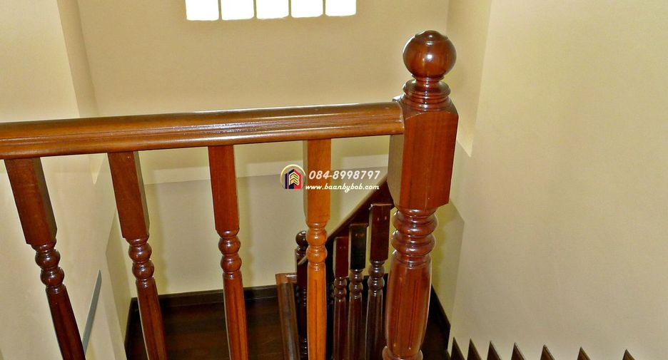 Haus zum Kauf mit 4 Zimmer in Sam Phran, Nakhon Pathom