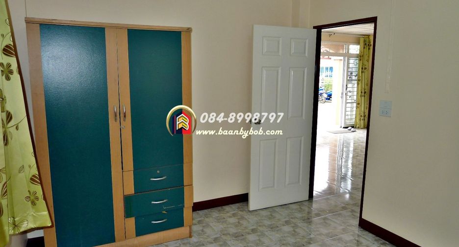 Haus zum Kauf mit 4 Zimmer in Sam Phran, Nakhon Pathom