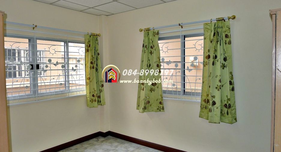 Haus zum Kauf mit 4 Zimmer in Sam Phran, Nakhon Pathom