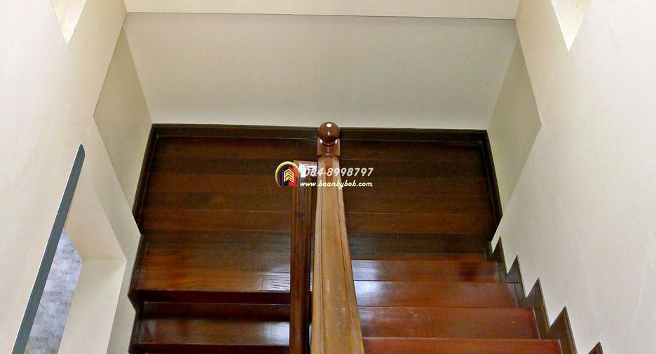 Haus zum Kauf mit 4 Zimmer in Sam Phran, Nakhon Pathom