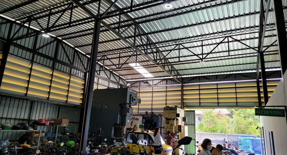 For sale warehouse in Mueang Samut Prakan, Samut Prakan