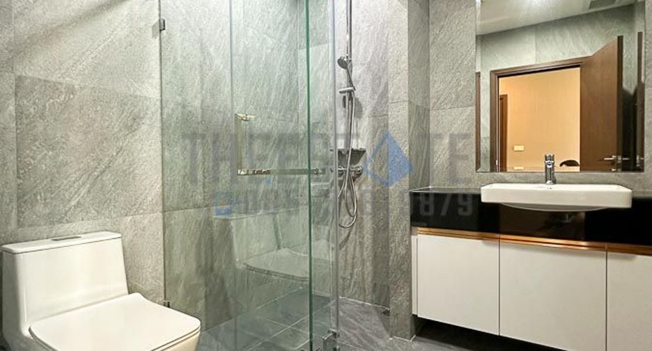 For sale 3 bedrooms condo in Mueang Chiang Mai, Chiang Mai