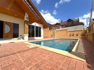 For rent and for sale 3 bed villa in Mueang Krabi, Krabi