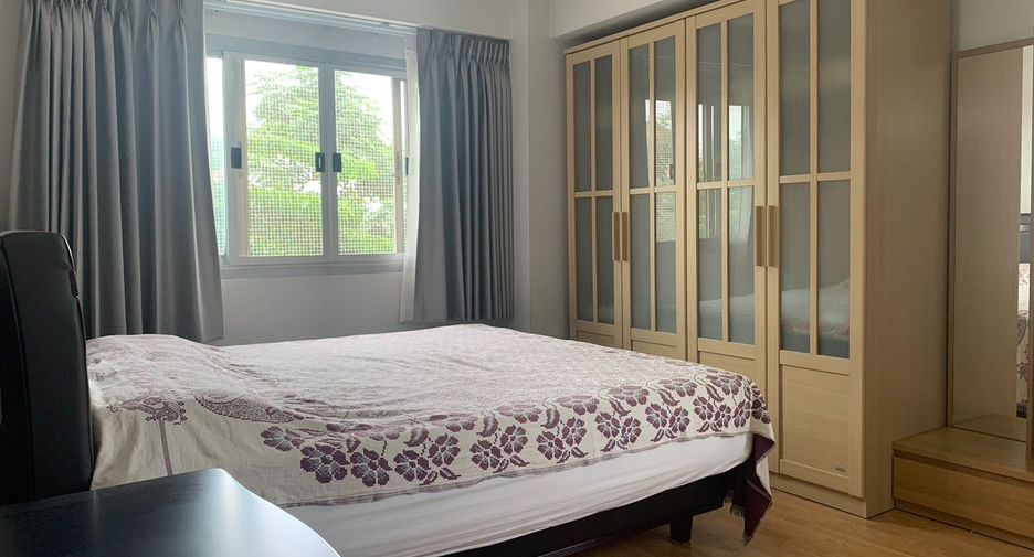 For rent and for sale 2 bed condo in Saphan Sung, Bangkok