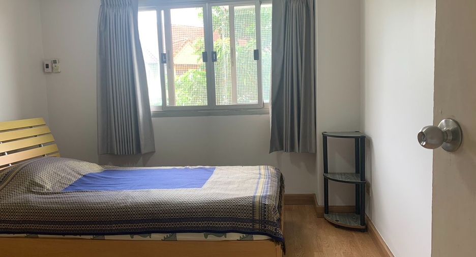 For rent and for sale 2 bed condo in Saphan Sung, Bangkok