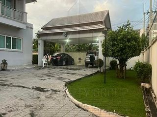 出售 4 卧室 独立屋 在 Bang Kapi, 曼谷
