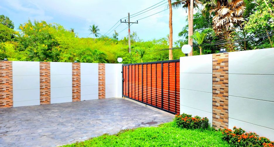 For sale 4 bedrooms villa in Ko Samui, Surat Thani