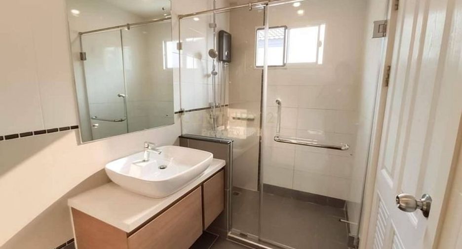 For rent 3 Beds house in Suan Luang, Bangkok