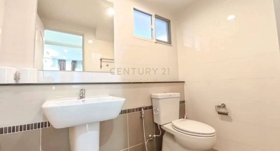 For rent 3 Beds house in Suan Luang, Bangkok