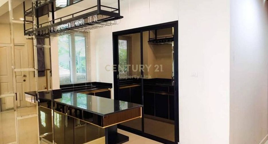 For rent 3 Beds house in Suan Luang, Bangkok