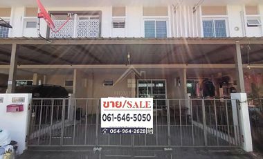 For sale 4 Beds townhouse in Thanyaburi, Pathum Thani