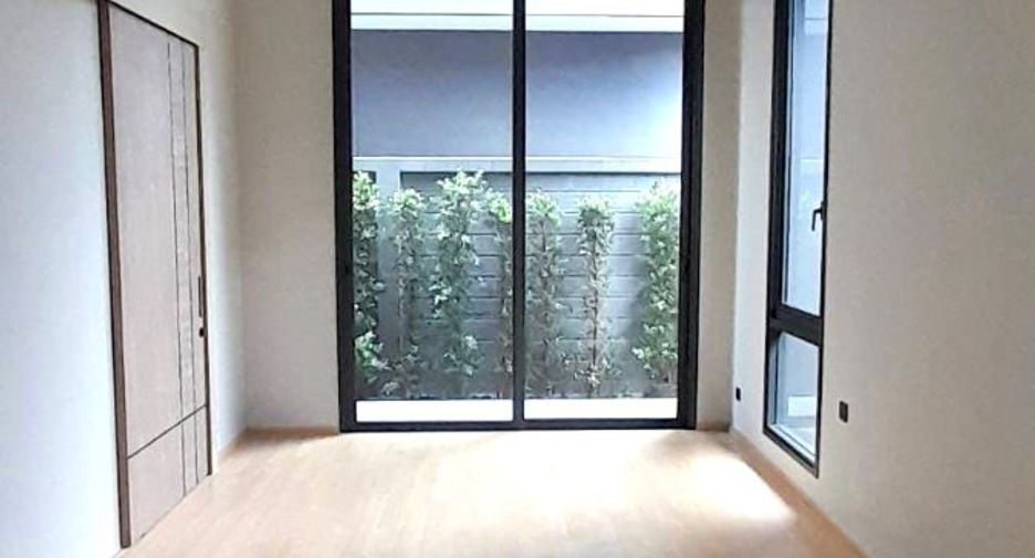 For rent and for sale 4 bedrooms house in Suan Luang, Bangkok