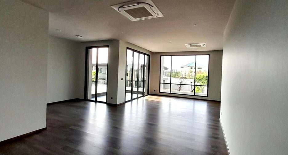 For rent and for sale 4 bedrooms house in Suan Luang, Bangkok